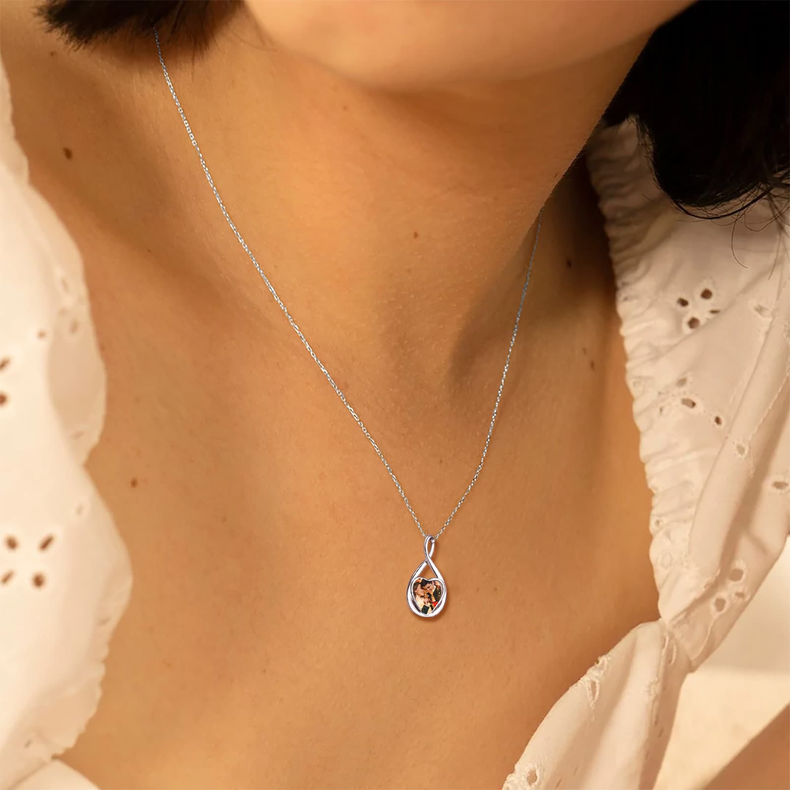Custom4U Infinity Heart Photo Necklace