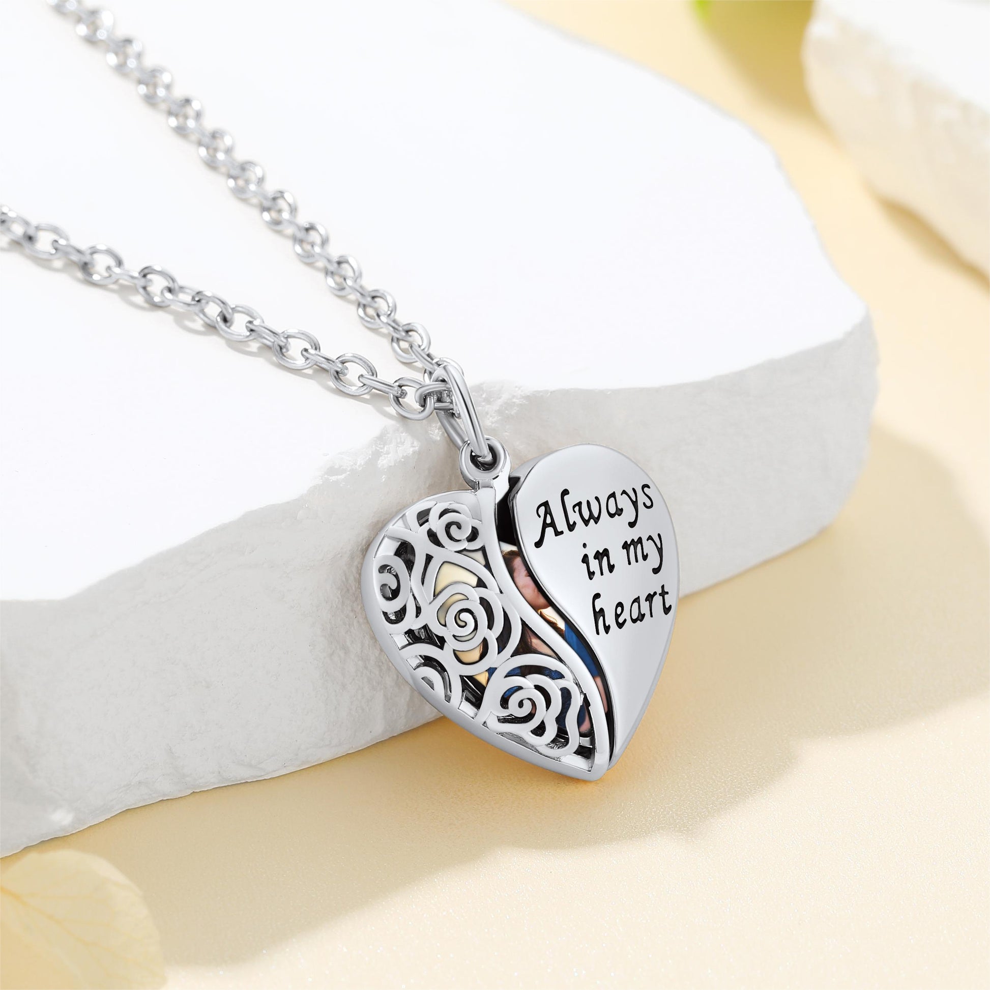 Always in my heart Necklace